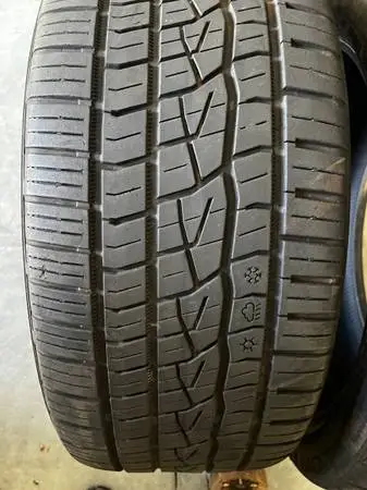 225/55/19 set of 4 Cooper Discoverer SRX great tires