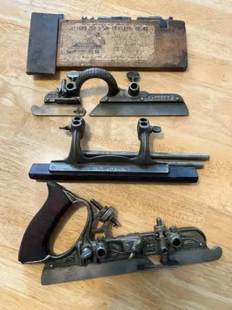ANTIQUE STANLEY NO. 45 PLANE W/KNIVES