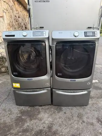 Maytag washer and dryer set