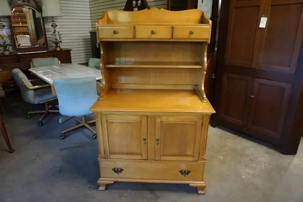 Small Beals Hutch
