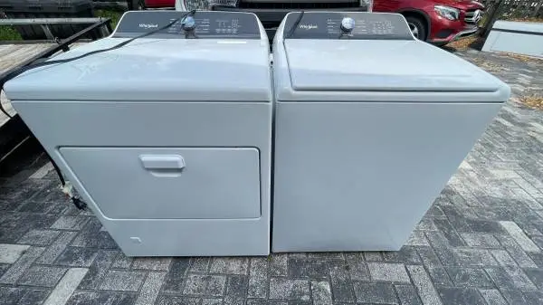 Whirlpool Washer&Gas dryer Set