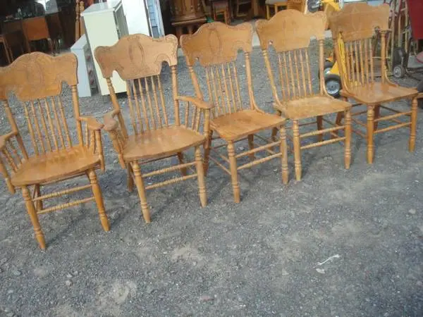 5 oak chairs