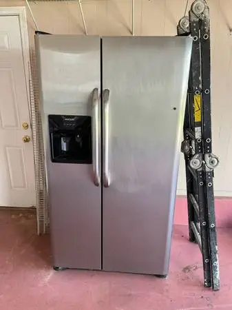 Refrigerator (stainless)