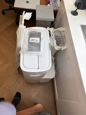 Frigidaire 14,000 BTU Smart Portable Air Conditioner (FHPC142AA1) - like new