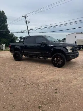 2015 Ford F-150 Lariat Super Crew 5.5-ft. Bed 2WD