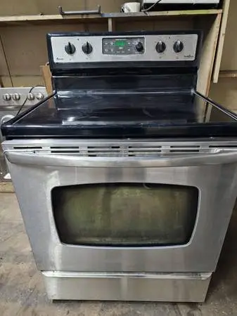 Amana stove. Delivery IA MN WI
