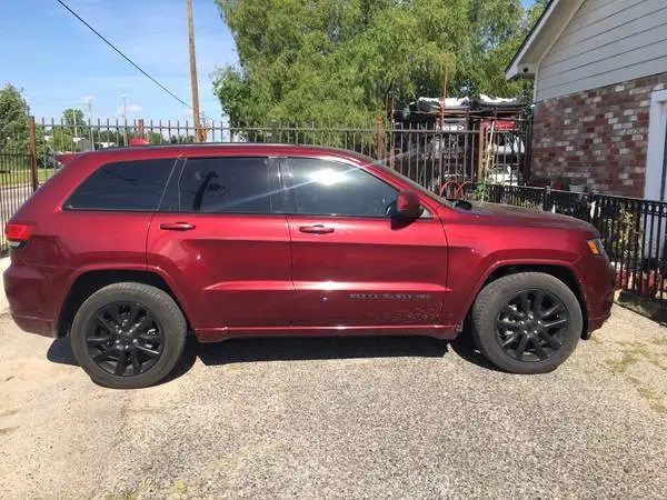 2018 Jeep Grand Cherokee Laredo Altitude