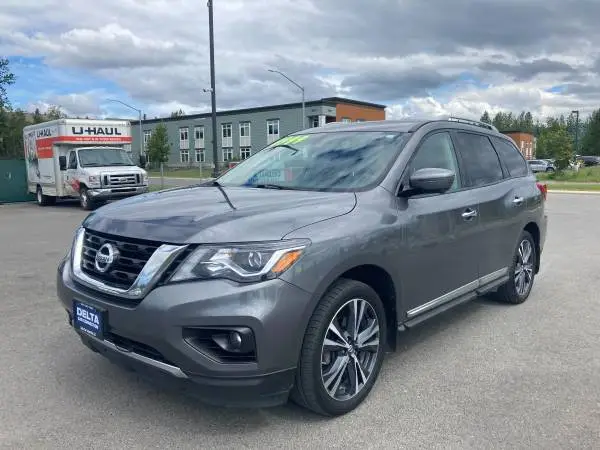 2018 Nissan Pathfinder S / AWD