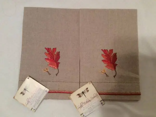 2 Red Maple Leaf Guest Towels by Sally ECKMAN Roberts