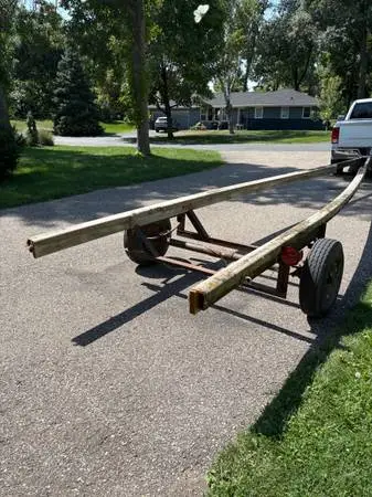 Jerde v bunk boat trailer. Holds up to 25 ft.