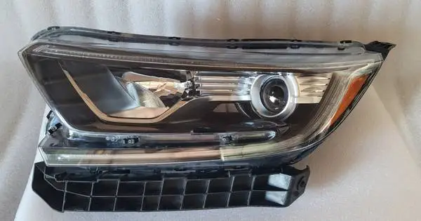 2017-2020 Honda CR-V Headlight Driver Side Nice