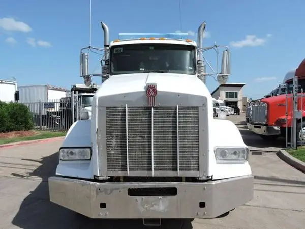 2006 Kenworth T800 Tri-Axel Dump Truck