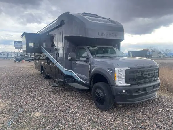 Im looking for a 2019 or newer Motorhome will go anywhere ⁉️