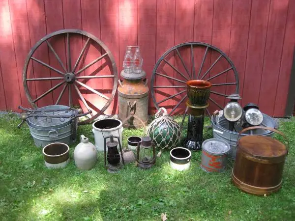 Barn Sale ~ Friday - Saturday & Sunday September 4th - 5th and 6th 9: