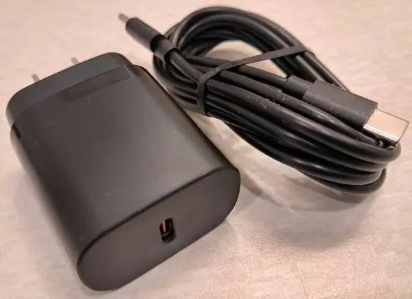 USB-C 25w Fast Charger With 6-Foot USB-C Fast Charging Cable *NEW*