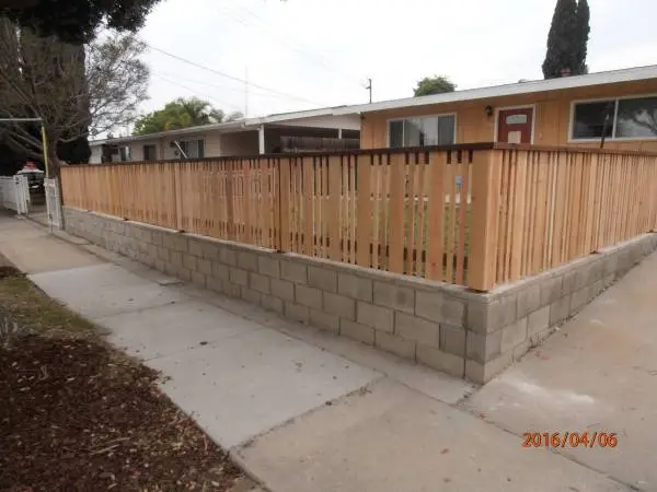 Town & Country Fence (619) 425-TOWN/(619) 737-8044