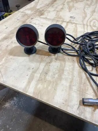 Magnetic Tow Lights