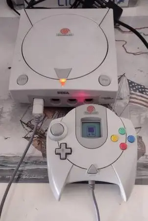 Sega Dreamcast Complete Bundle - Console, Controller, Memory and Cords