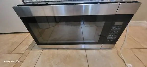 Amana stainless microwave