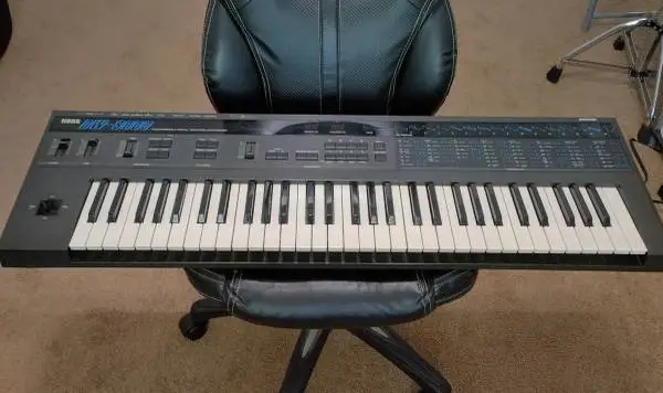 Korg DW-8000 Vintage Synth