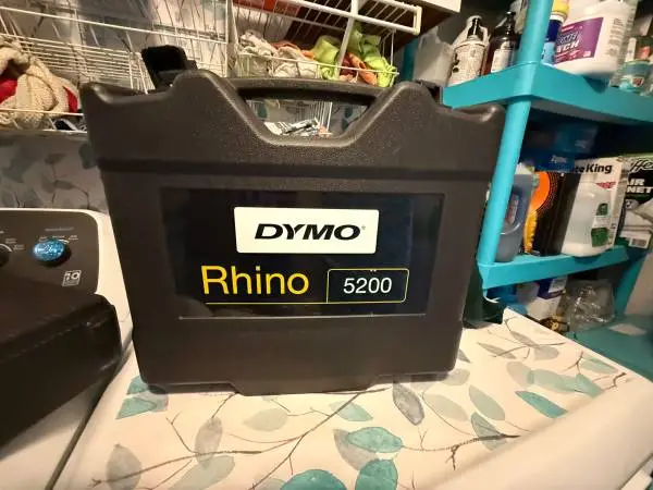 DYMO Rhino 5200 Portable Industrial Label Makers W/ Case & Changer