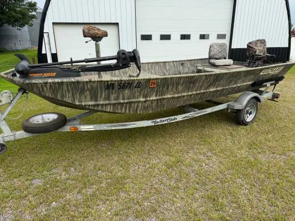 2004 Lowe 1648 Duck Boat/Fishing Boat w/ 25HP 4Stroke