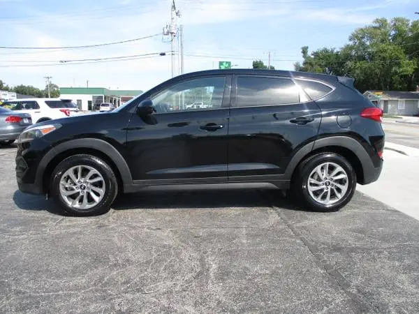 2018 Hyundai Tucson SE*Super low miles*All wheel drive*