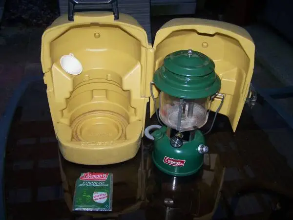 Colman Lantern & Clamshell case
