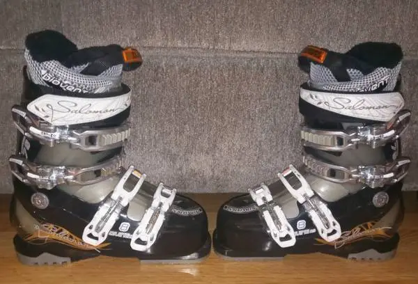 Salomon Divine 8 ski boots womens size 7 7.5 24 24.5 mondo