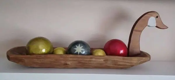WOOD DUCK BOWL WITH DECORATIVE ORBS 25X 7X10high -