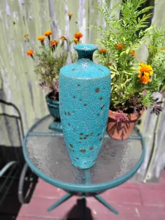 Great turquoise vase and Guido gambone style