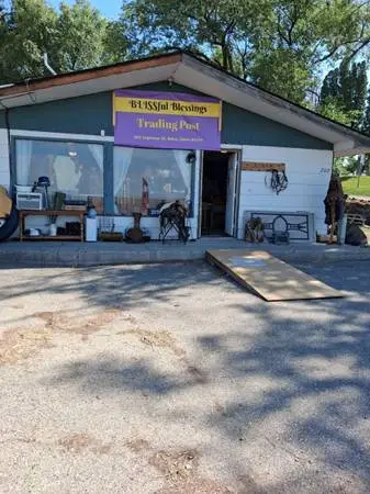 TERRY BLISFULL TREASURES WEDNESDAYS TO SUNDAYS 9AM-8PM