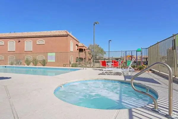 We fit your lifestyle! 1 bedroom, 1 bath!