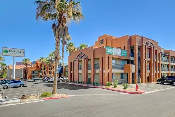 Onsite Laundry Facility, Pool and Spa, Air Conditioning