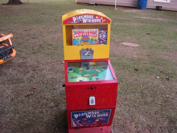 Gumball & Toy  & Ball Flipper Machine Rack