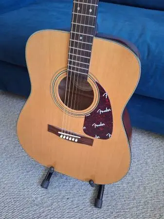 Fender DG-7 acoustic guitar with gig bag