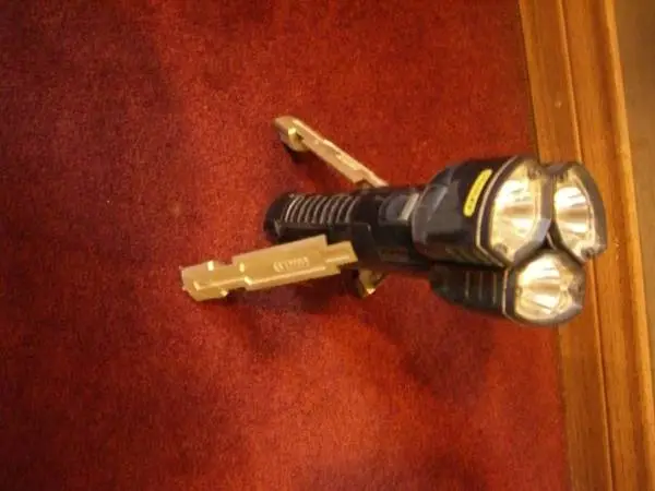 STANLEY  TRIPOD  FLASHLITE