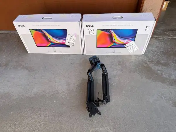 Dell 27” 4K USB-C Monitor Setup – Like New – Dual Monitor Bundle