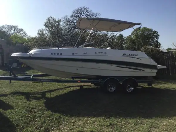 Larson 21Ft 5.7 Eng Rebuild  Take a Offer