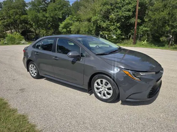 2023 Toyota Corolla LE 30k miles
