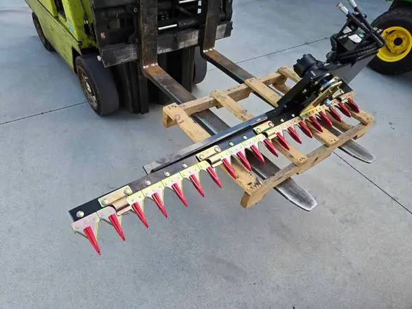 Sickle bar mower for mini excavators
