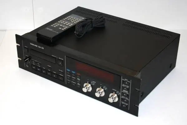 Tascam DA-30 Rack Mount DAT - Digital Audio Tape Deck