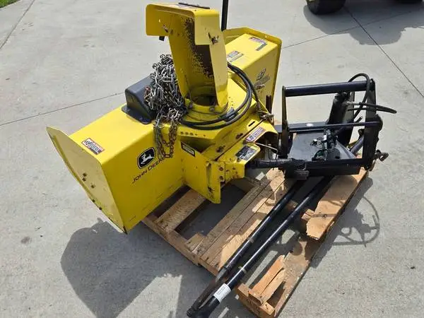 John Deere 47 snowblower for garden tractor