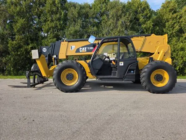 2017 CAT TL1055 10,000LB 55 TELEHANDLER NEW TIRES!!! - $59,900