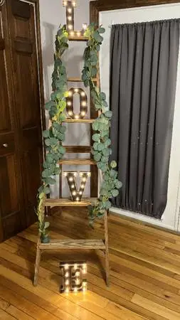 WEDDING DECOR $100