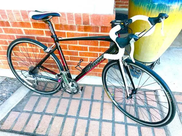 Road Bike - Ladys - Giant Avail 3