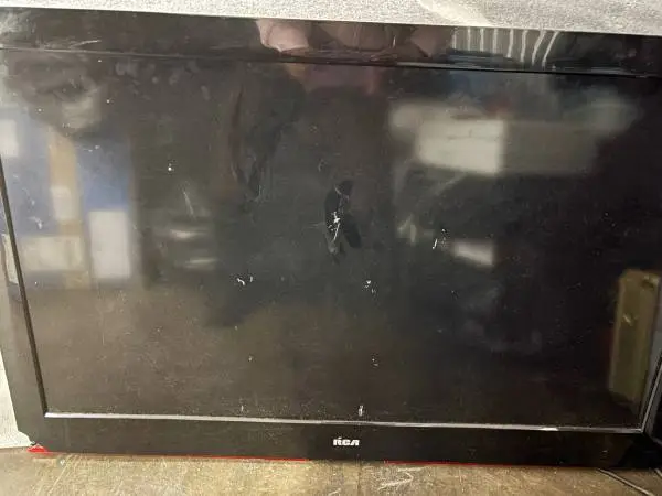RCA TV “40”