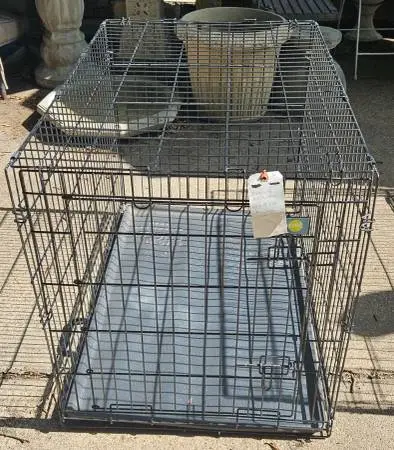 Black Wire Pet Kennel