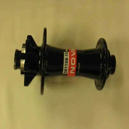 Bicycle wheel hub - 32 spoke