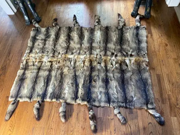 Premium Full-Skin Fox Fur Throw 4.5 x 6